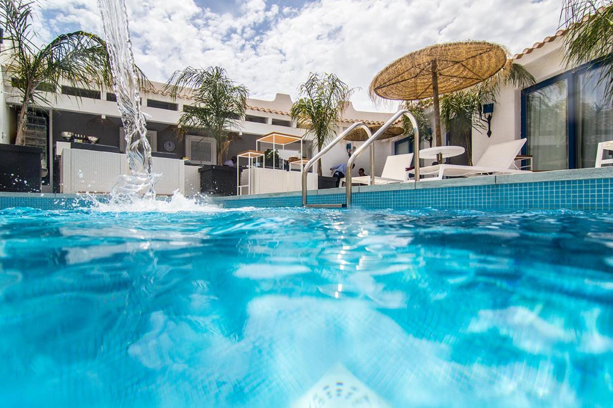 Capoblu Hotel Пула Екстер'єр фото
